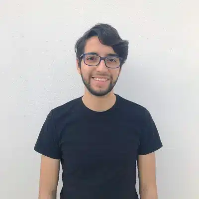 Alejandro flores